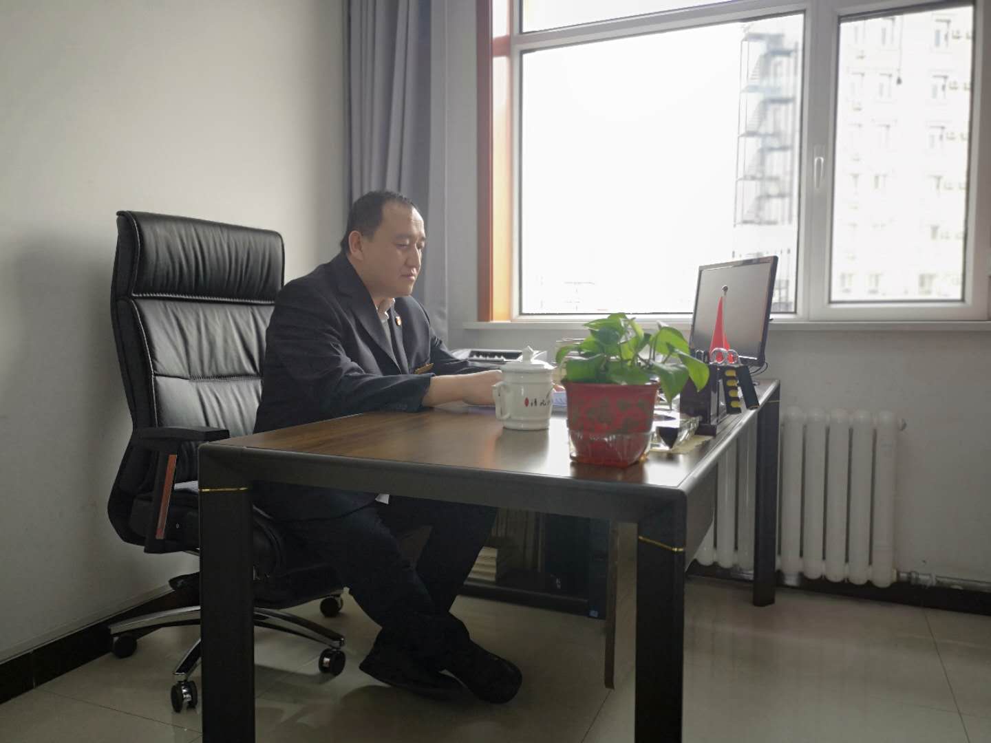 西街.jpg 西街.jpg